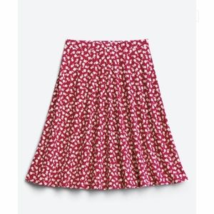 Red floral stretch skirt